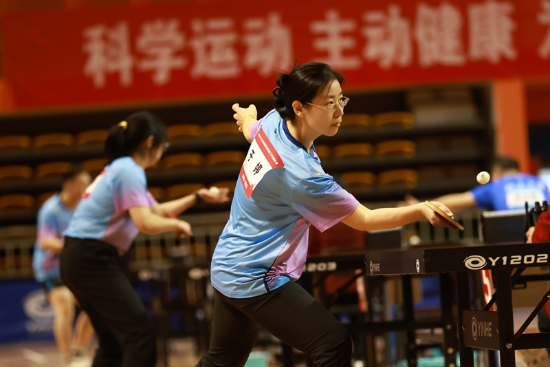 九游娱乐注册第五届北京教育系统教职工乒乓球赛收官 体医工融合助力赛事升级(图1)